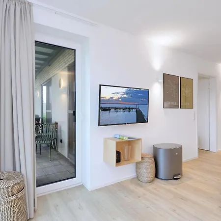 Lovely In Lembruchduemmer Apartment